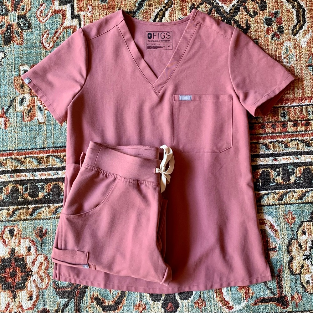 💗 FIGS MAUVE XS TOP + XSP KADE SCRUB PANTS 💗